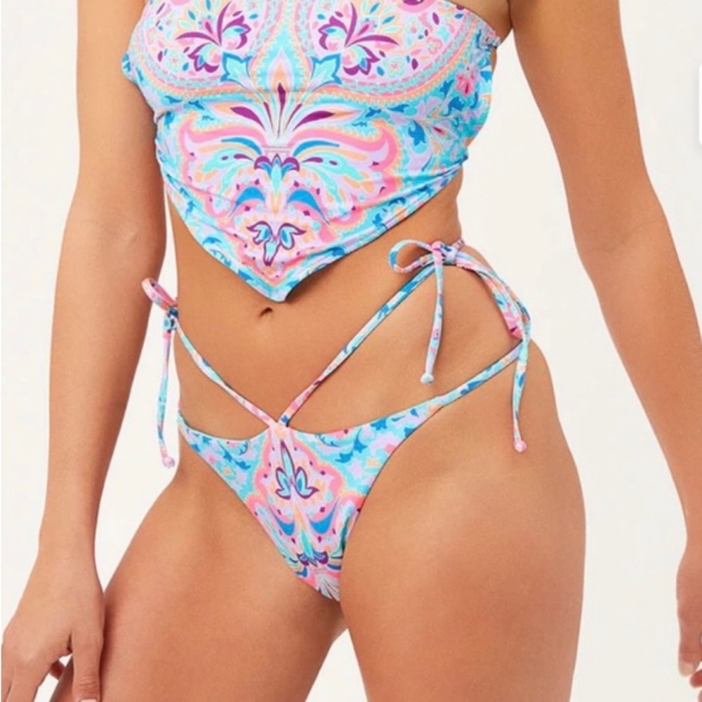 Frankie’s bikini halo bottom size small NWT